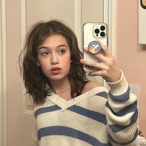 Meet your Posher, Lola